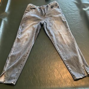 American Eagle next level stretch 5 button Jean